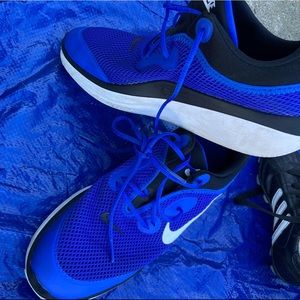 Boy’s Blue Nike Sneaker
